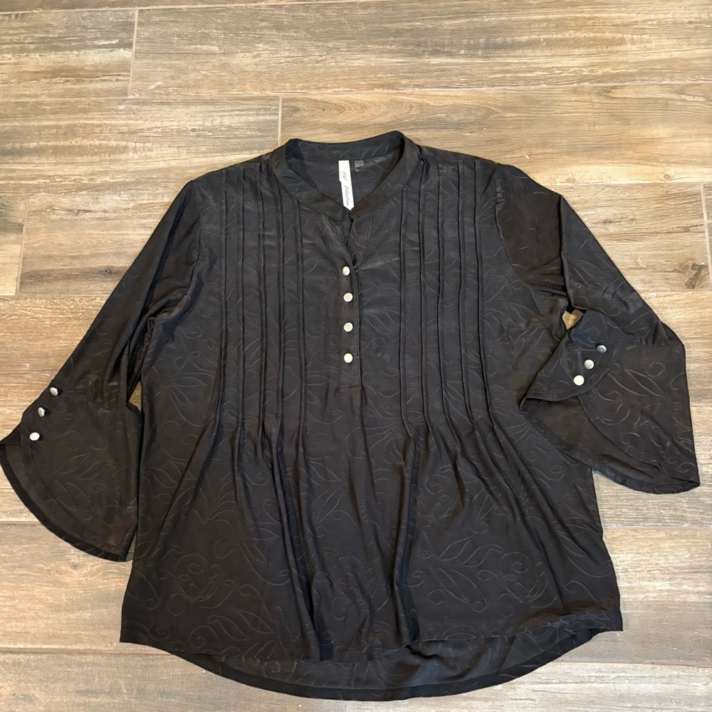 NY Collection Black 3/4 Sleeve Soft Women's Blouse pleated Front Design Size L
